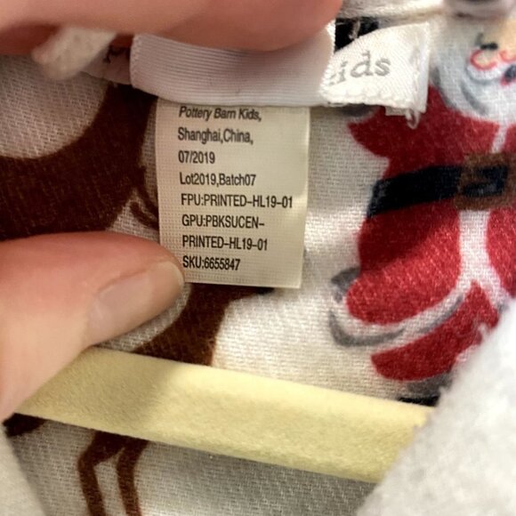 Pottery Barn Fleece Christmas Pajama Top 8 - Picture 7 of 8